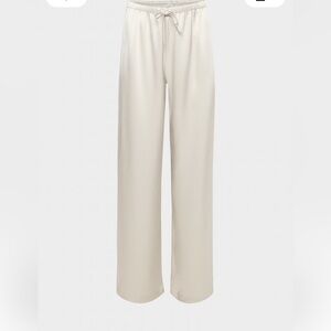 Aritzia Babaton Satin Archer Cream Wide Pants xs or s nwt